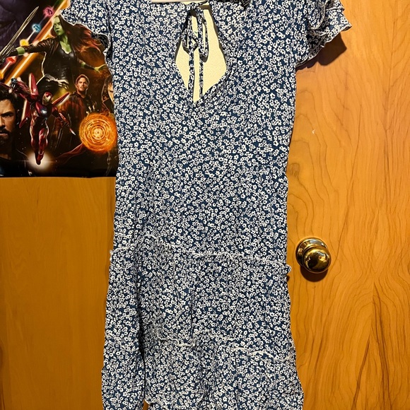 blue and white flower dress - Picture 2 of 4